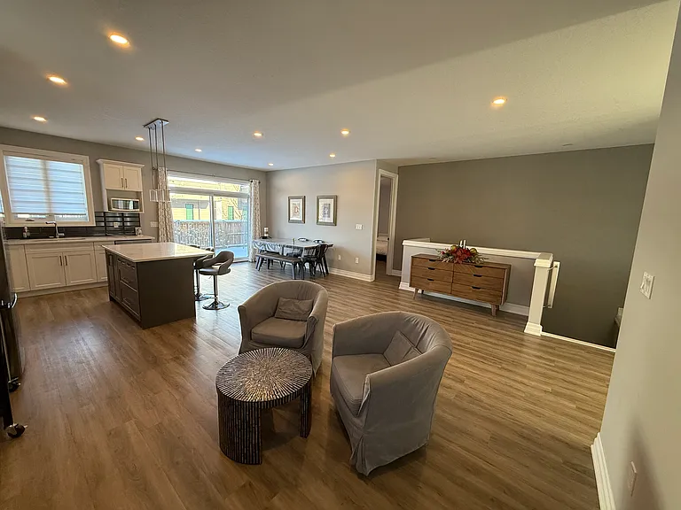 9861 Glendon Dr #117 — Photo 8