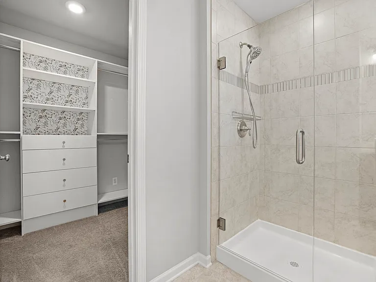 2861 Meadow Gln — Photo 35
