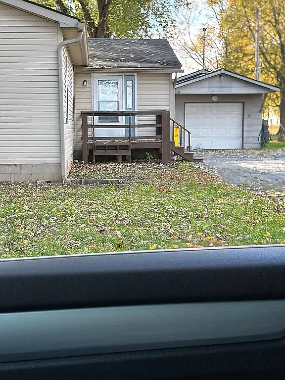 6240 High St photo 1