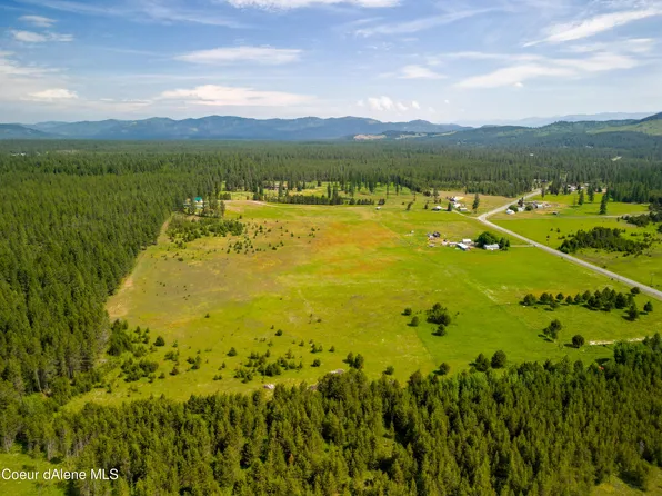 4664 Hoo Doo Loop, Oldtown, ID 83822