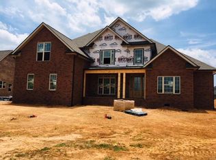 208 Wheatgrass Point Dr, Maryville, TN 37804