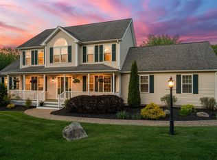 7 Brook Hill Rd, Sturbridge, MA 01518