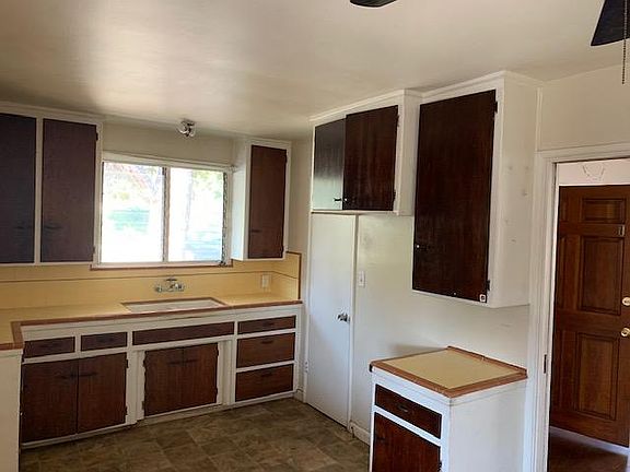 5th image of 6054 N Barranca Ave