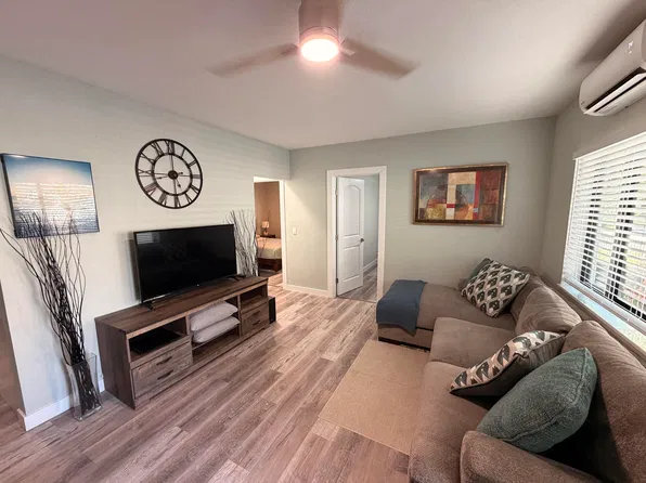 210 NE 12th St #A, Delray Beach, FL 33444