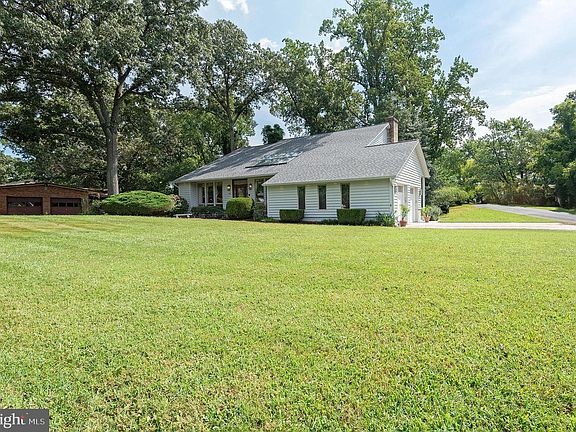 4th image of 1011 Landon Ln #24