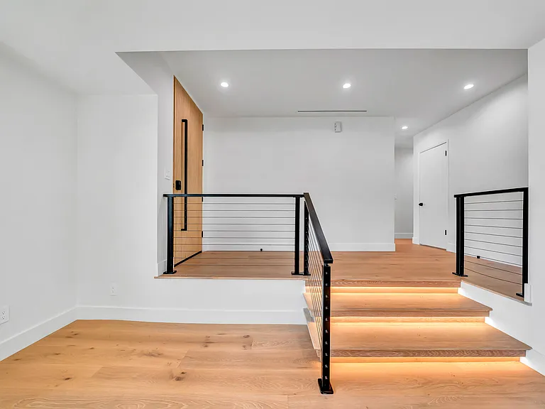 23635 Marylee St — Photo 11
