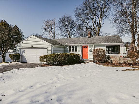 2nd image of 44 Maplehurst Rd