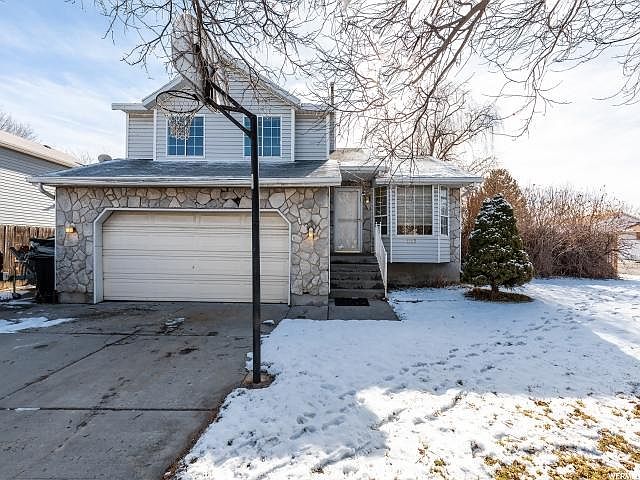 1st image of 1117 W Mustang Cir