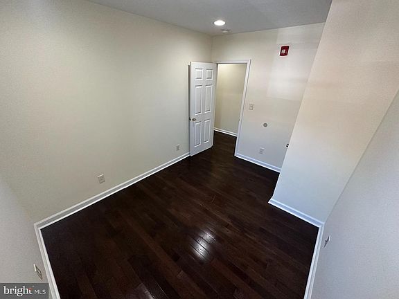 5th image of 1601 S 27th St Floor 1