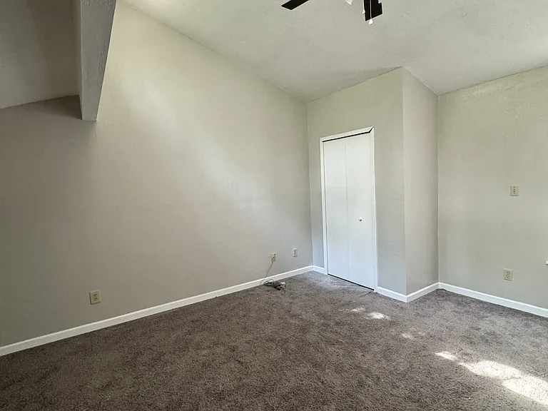 1211 Stone Greene St — Photo 7