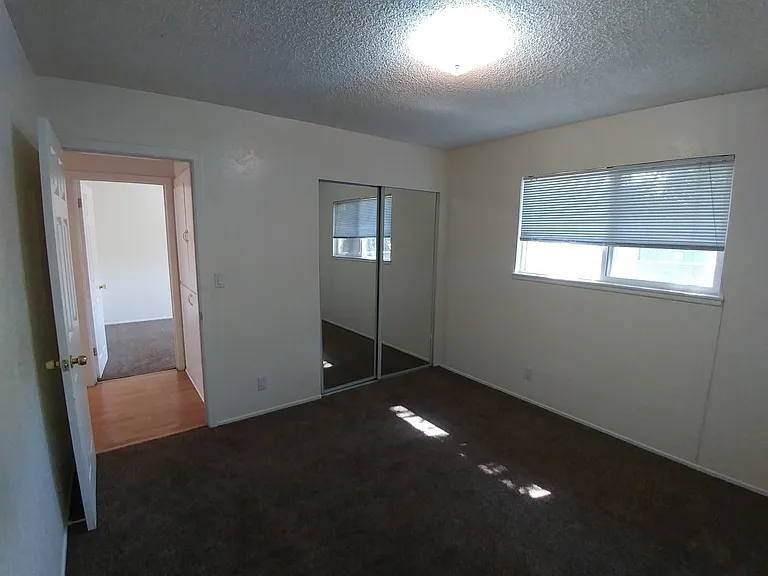 2801 Shasta View Dr — Photo 10