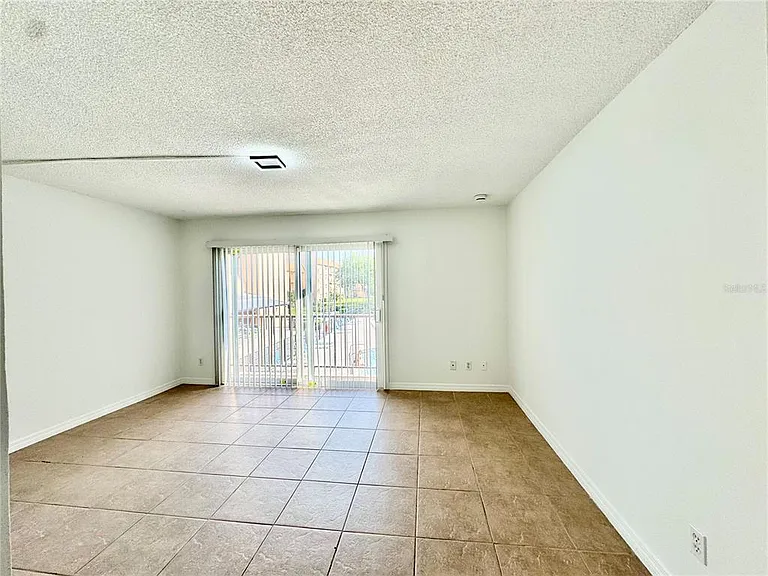 5820 N Church Ave #239 — Photo 5