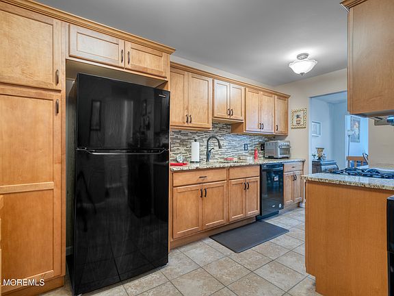 4th image of 192 Longwood Drive #19-2