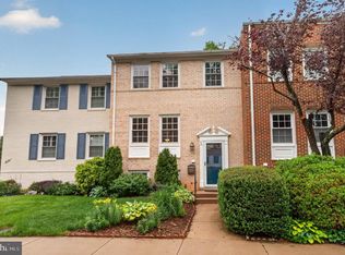 3352 Breckenridge Ct, Annandale, VA 22003