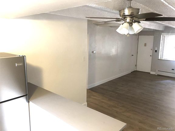 3rd image of 525 Penn St APT 105