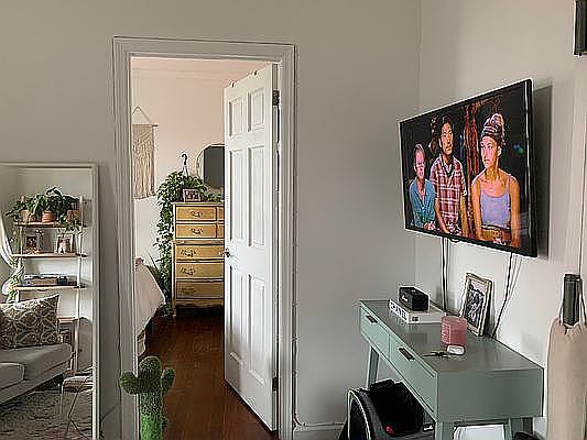 2nd image of 500 E 11th St APT 23