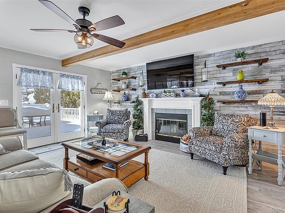 5th image of 251 Vineyard Road