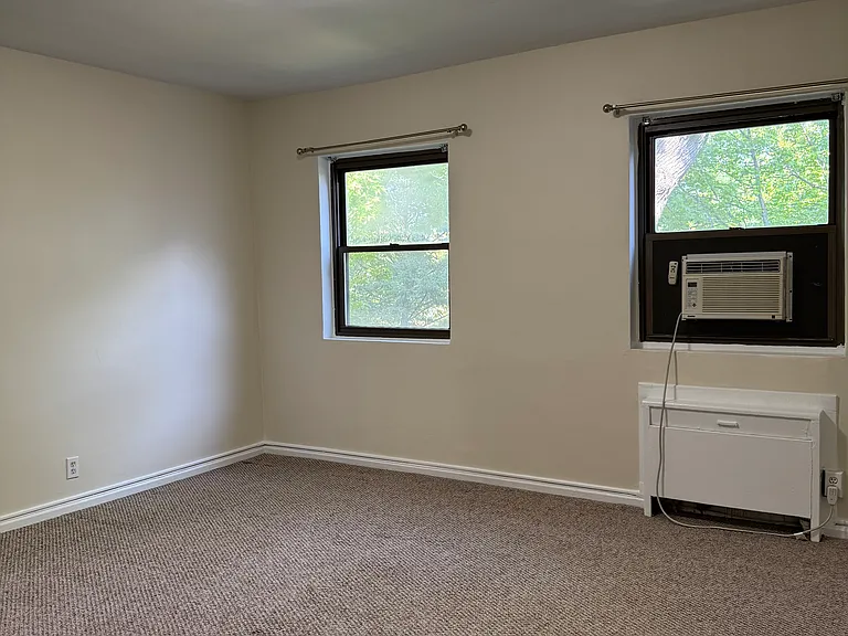 42 Fairview Ave #4C — Photo 9