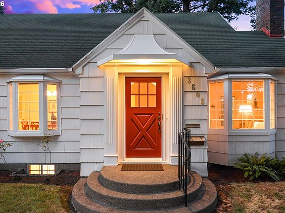 4th image of 3606 NE Maywood Pl