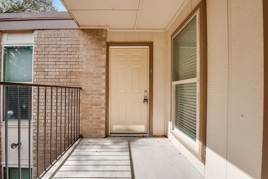 2 bed, 1188 sqft, $1,400 — Photo 3
