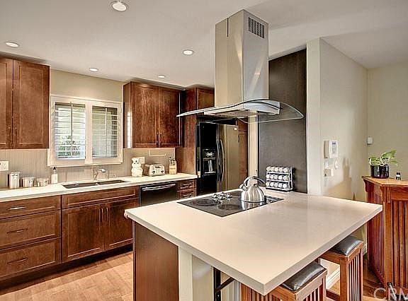 5th image of 252 Camellia Ln