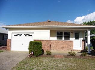 430 Saint Thomas Dr, Toms River, NJ 08757