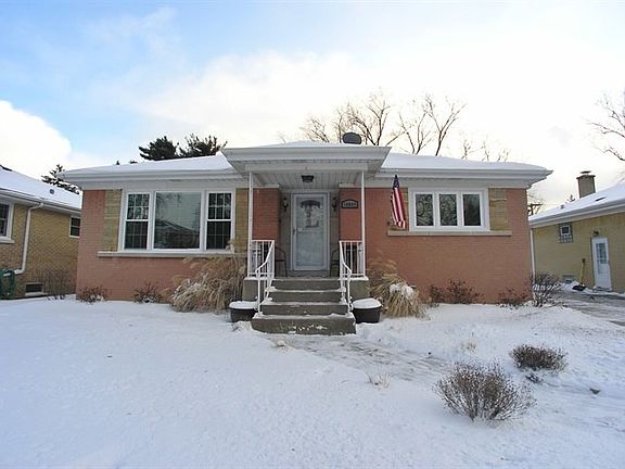 2nd image of 10049 Drury Ln