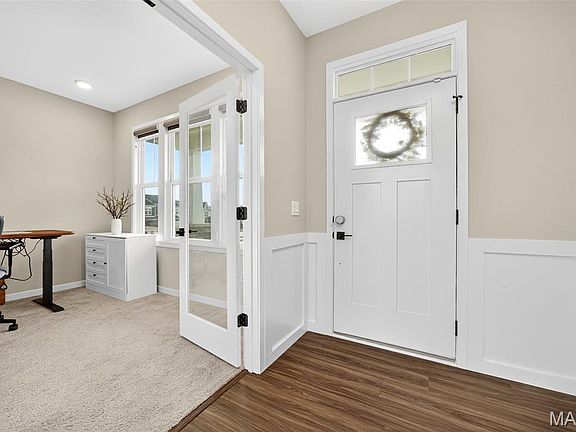 4th image of 434 Smithton Blvd