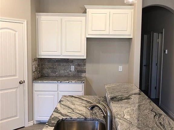 3rd image of 4244 Bay Shore Circle