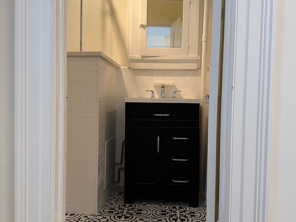 1st image of 1101 L St NW APT 306