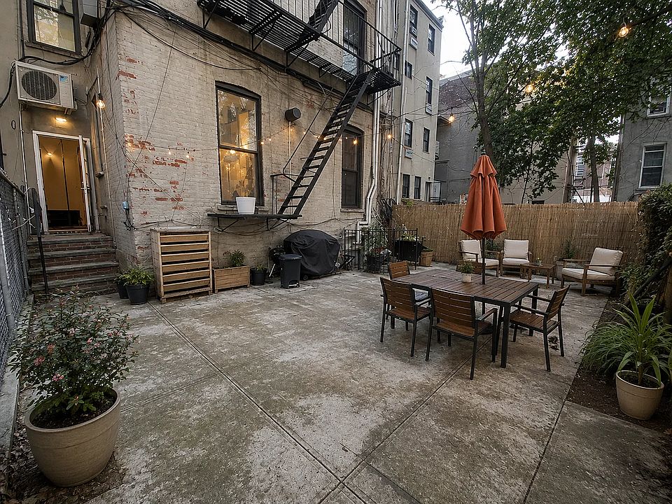 1st image of 269 Albany Ave APT 2