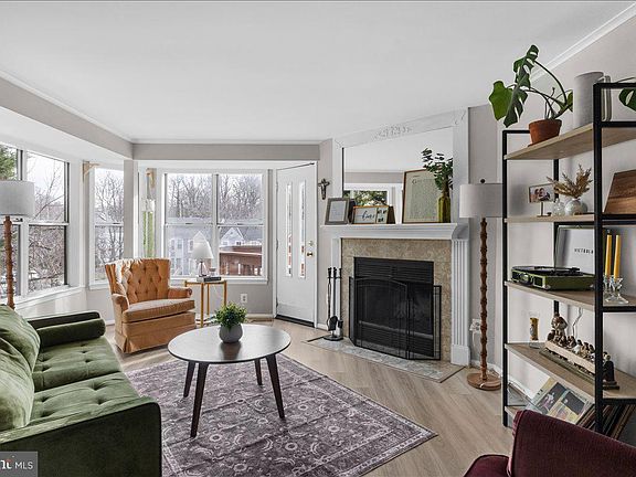 2nd image of 5913 Sir Cambridge Way