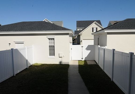 Backyard & detached garage