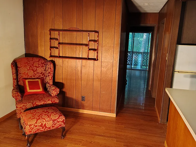 2076 Ulster Ave #5 — Photo 6