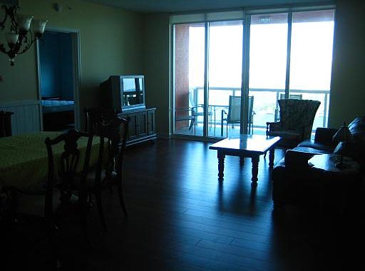 4th image of 2640 Lake Shore Dr Unit 1615