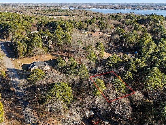 3rd image of 20722 Lakeview Dr
