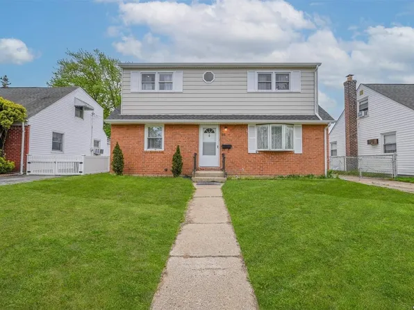 53 Demille Avenue, Elmont, NY 11003