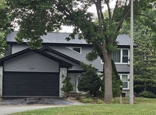 5187 Alder Ct, Gurnee, IL 60031