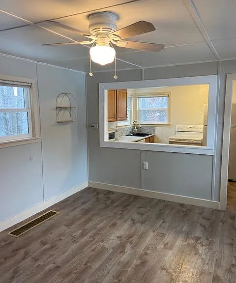 635 W Lakeshore Pl — Photo 5