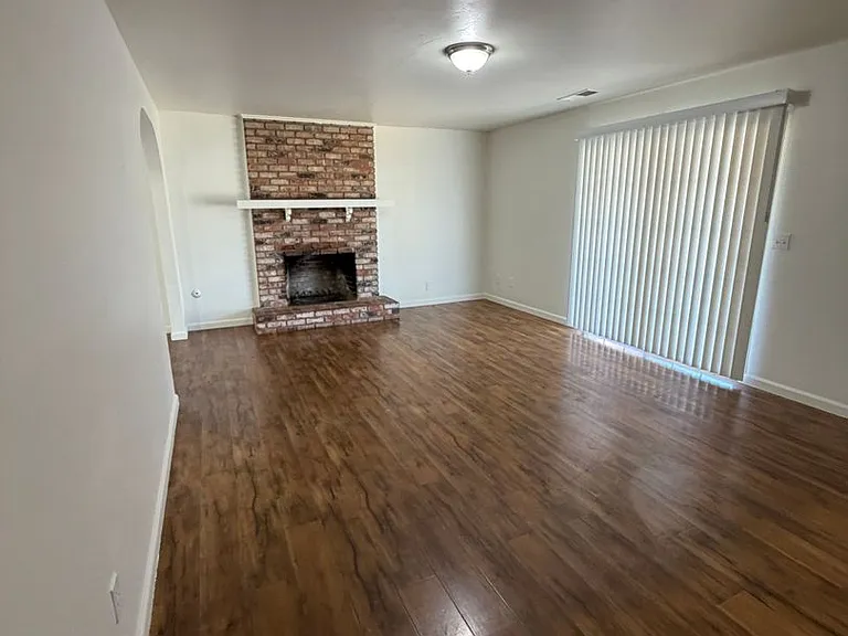 2944 S Linda Vista St — Photo 6