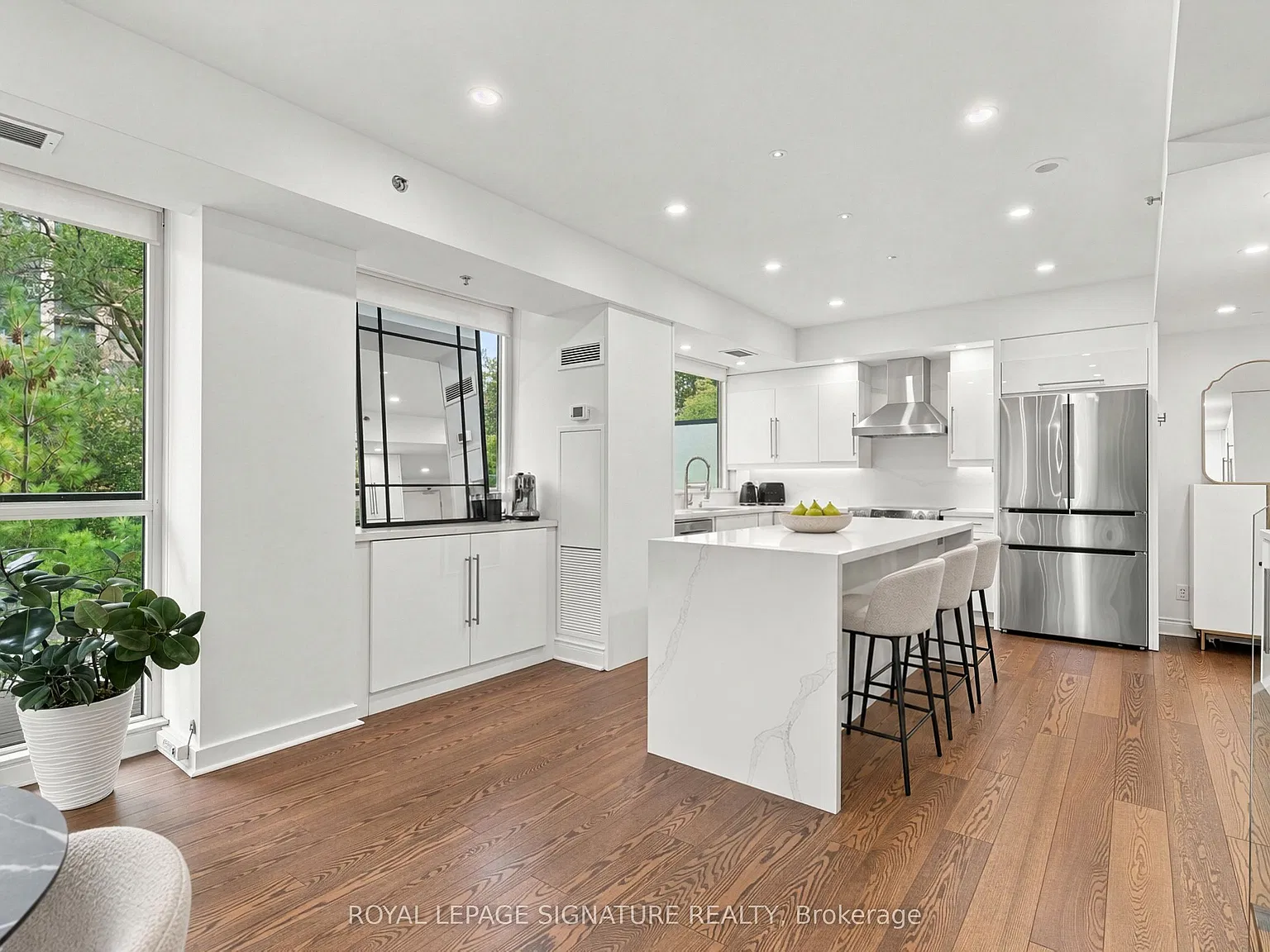 3 bed, $4,600 — Photo 3