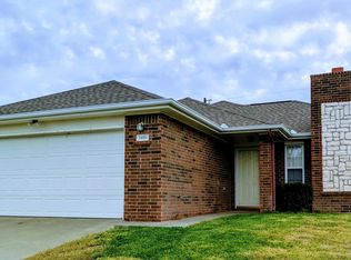1406 Fox Hollow Ave, Amarillo, TX 79108