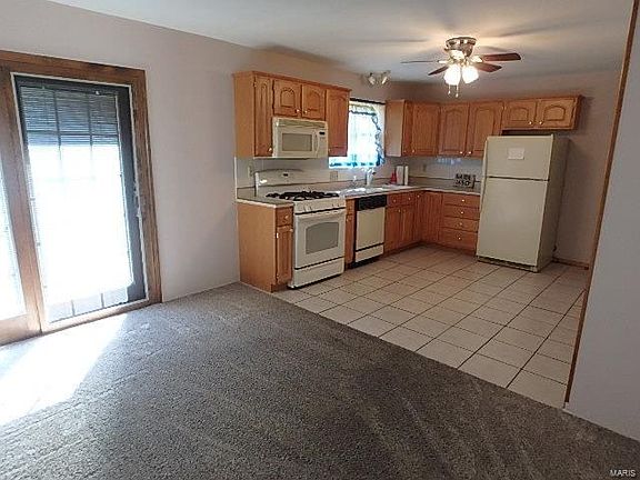 5th image of 1450 Loveland Dr