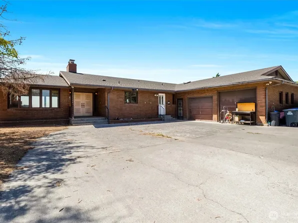 310 N Crestview Drive, Moses Lake, WA 98837