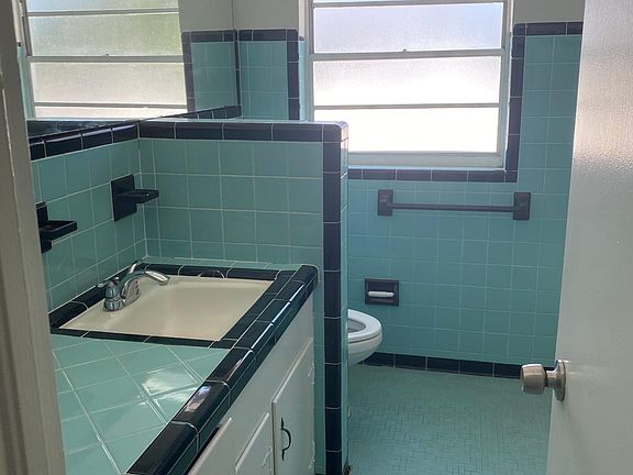 4th image of 4227 W Kennedy Blvd APT B