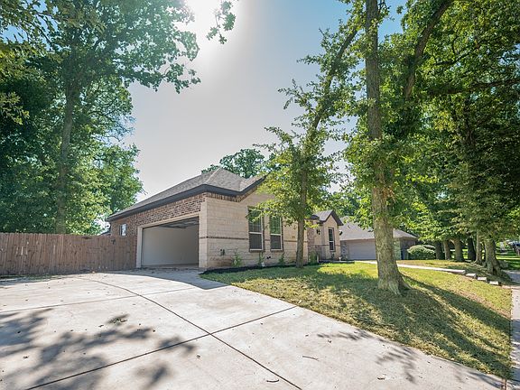 3rd image of 1408 Spinnaker Ln