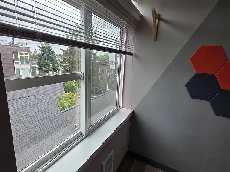 Madison 2.0 Studios — Photo 24