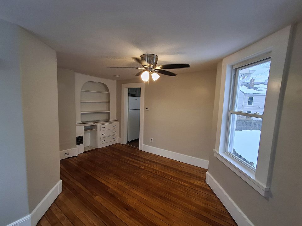 Dining Room: Built-in shelves and drawers. The entryway pictured goes to the kitchen.