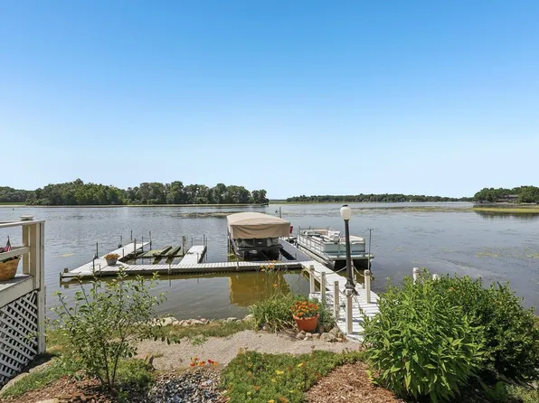 5946 N River Bay ROAD, Waterford, WI 53185