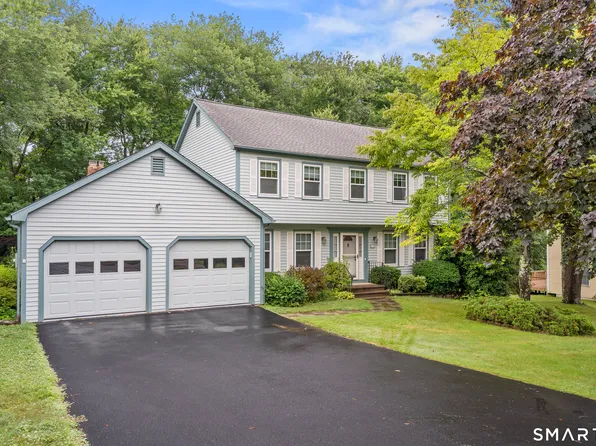 26 Greenwood Circle, Seymour, CT 06483